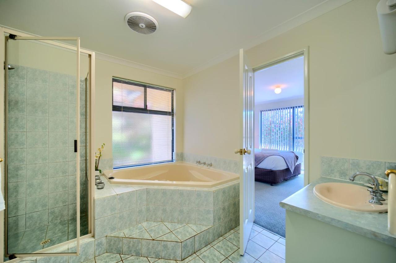 Bayside Villas ウォルポール エクステリア 写真